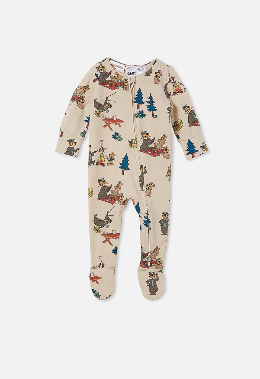 Cotton On - The long sleeve zip romper lcn - lcn wb rainy day/yogi and friends