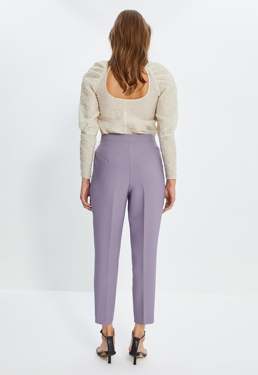 Trendyol - Pleated carrot trousers - purple