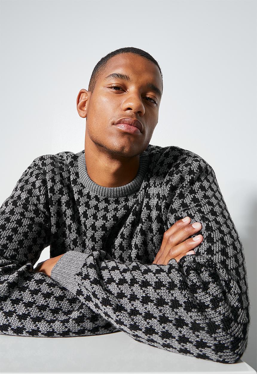 Superbalist - Houndstooth pattern crew knit - black/grey