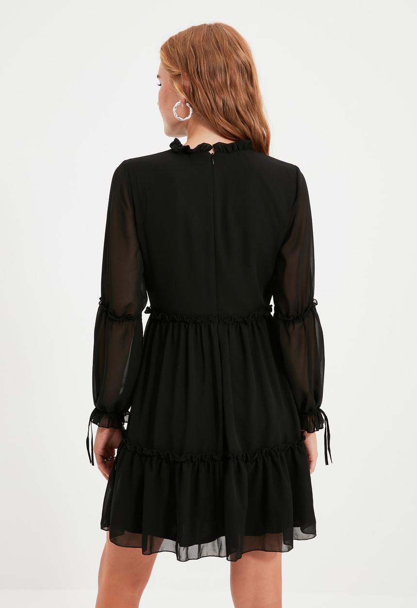 Trendyol - Pleated flowy dress - black
