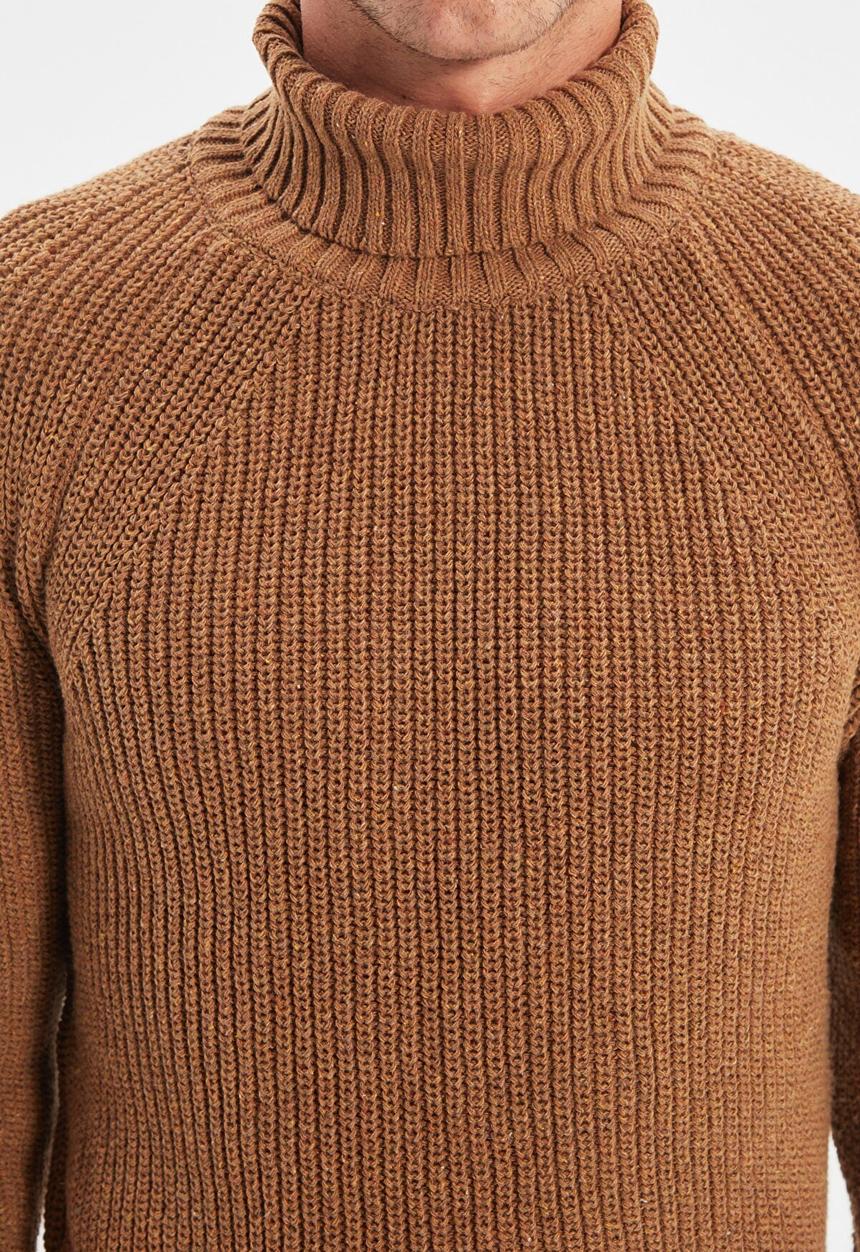 Trendyol - Slim fit turtle neck knit - camel