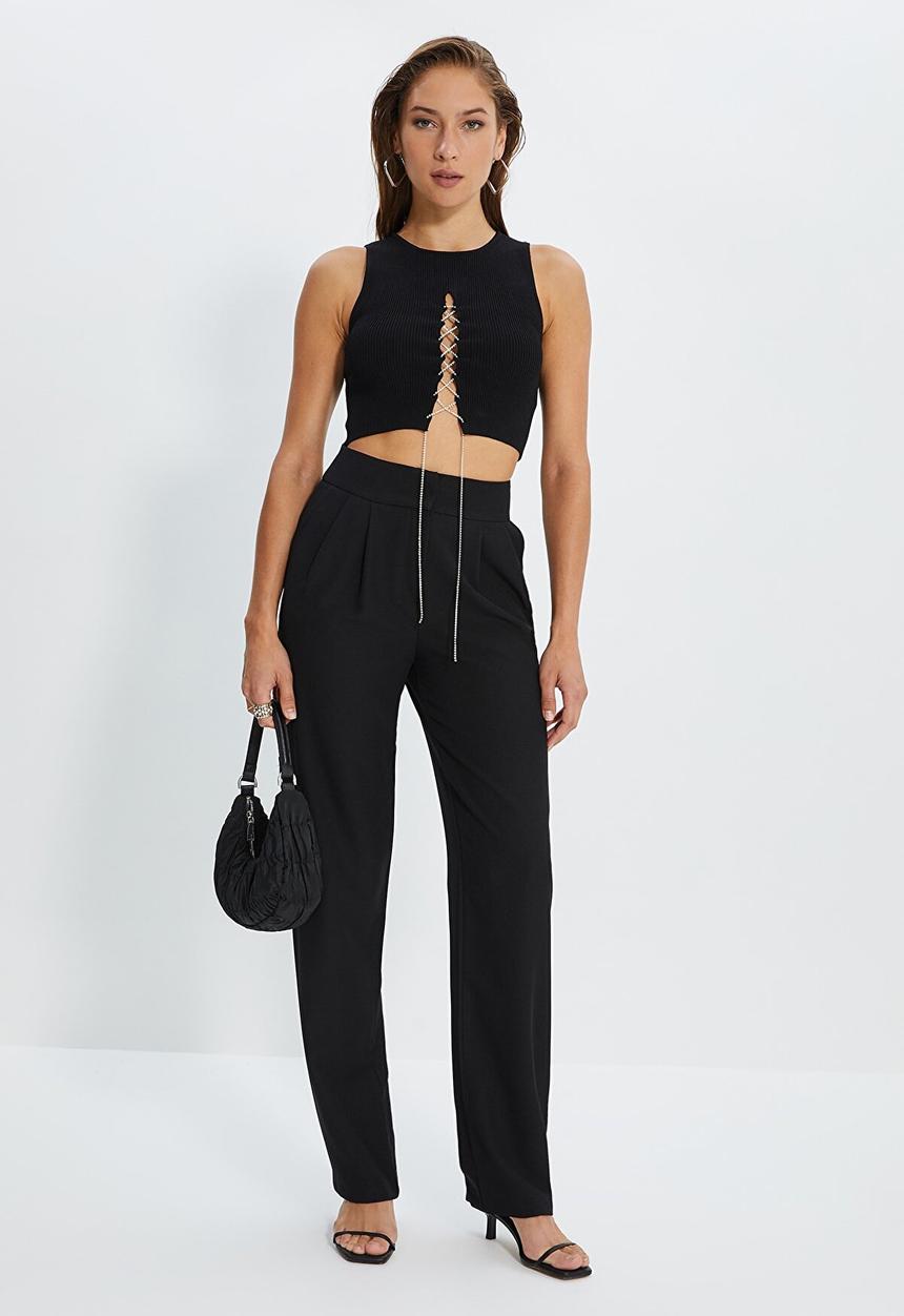 Trendyol - Flowy pleated wide leg trousers - black