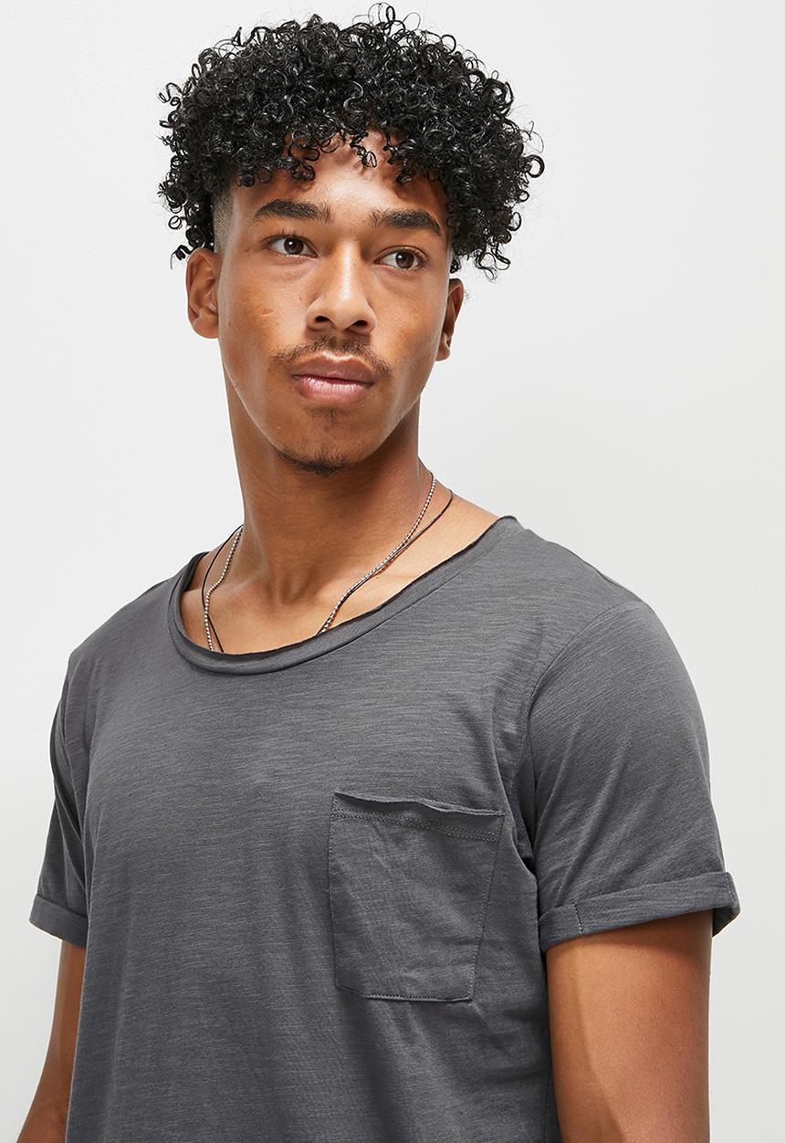 STYLE REPUBLIC - Slash raw edge curved hem pocket tee - dark grey