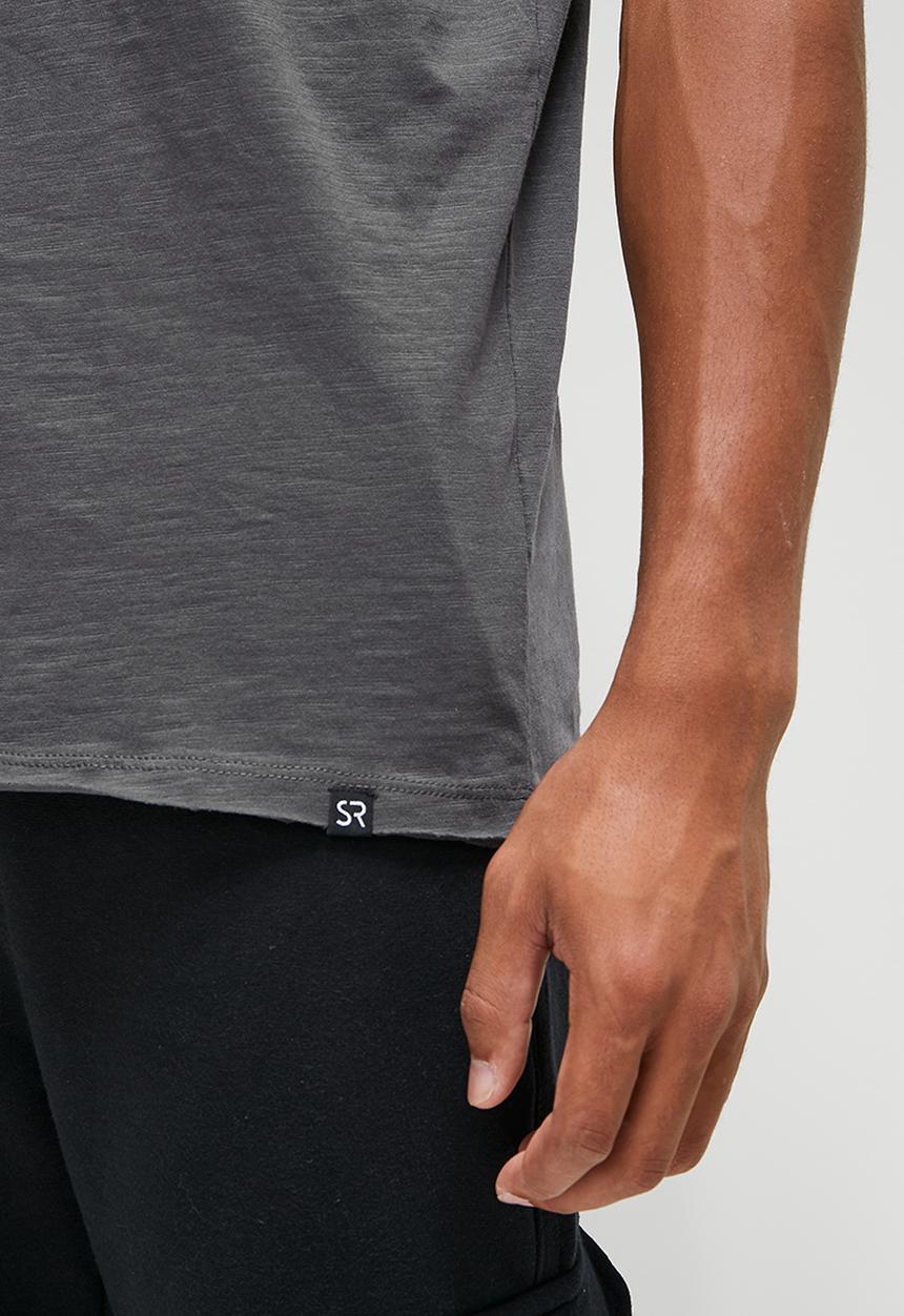 STYLE REPUBLIC - Slash raw edge curved hem pocket tee - dark grey