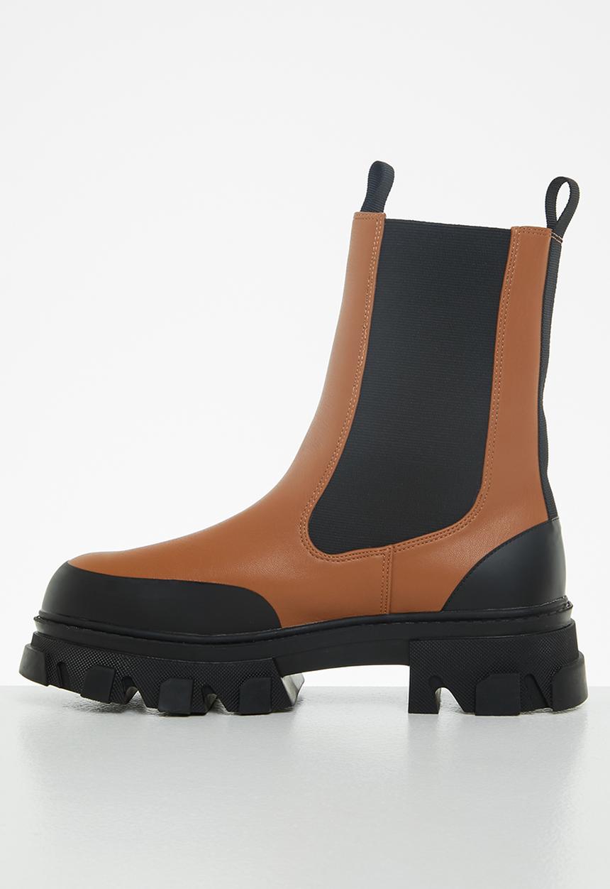 Public Desire - Wonder wide fit chunky sole ankle boot - tan