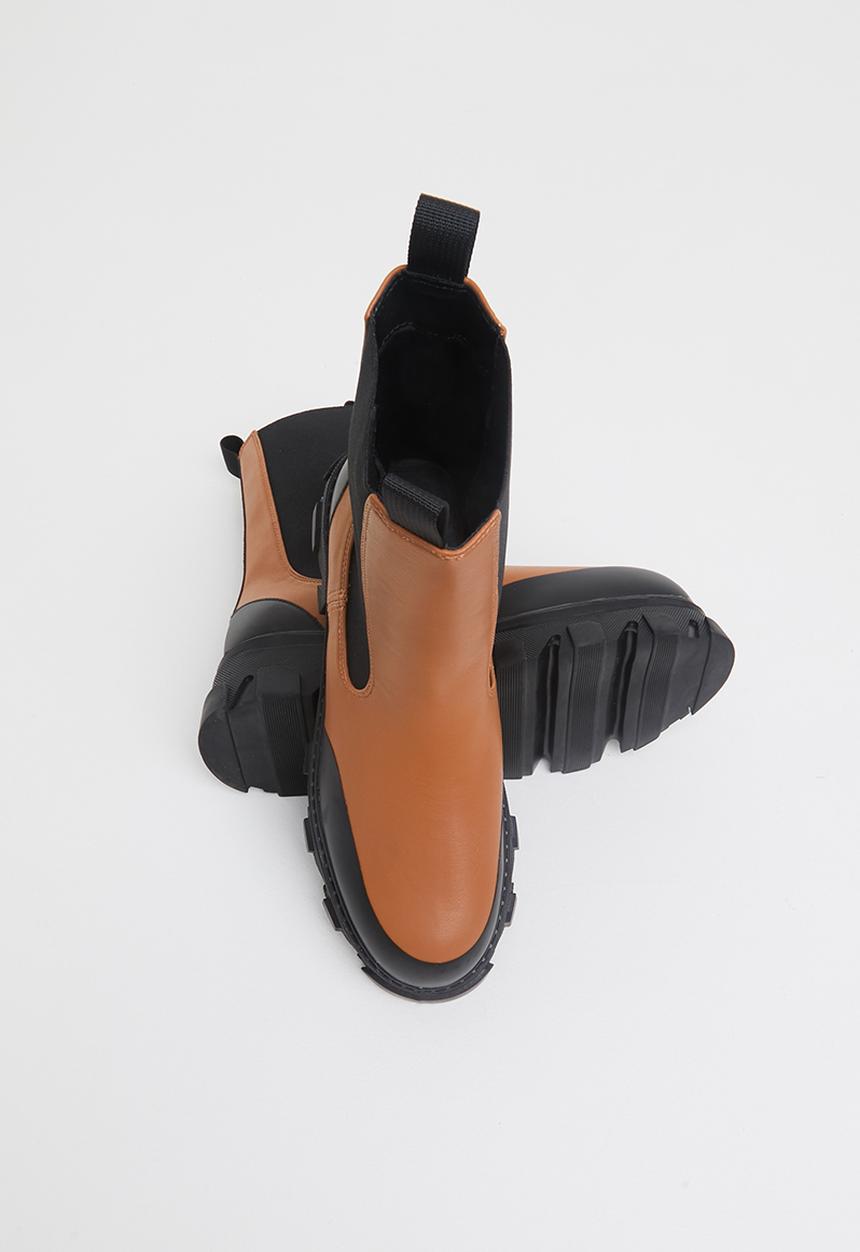 Public Desire - Wonder wide fit chunky sole ankle boot - tan