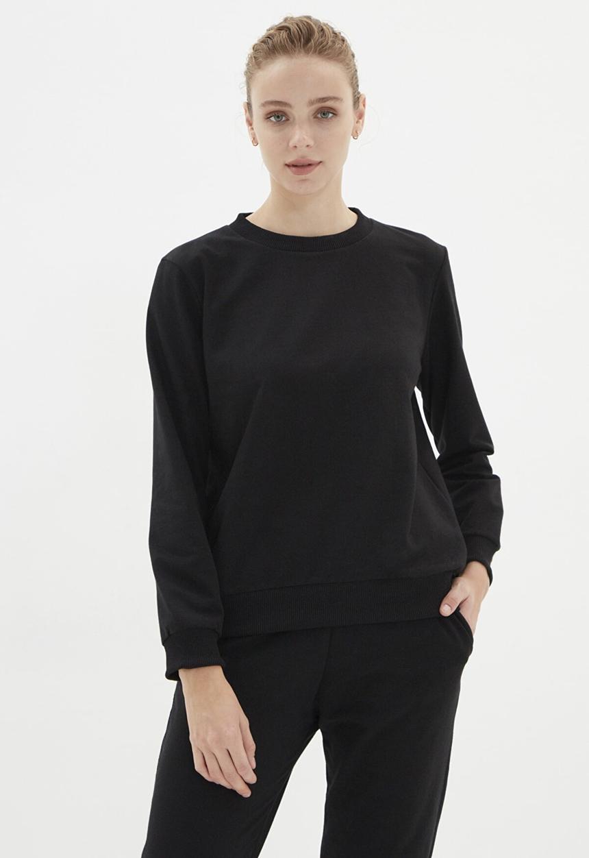 Trendyol - Basic thin knitted sweatshirt - black