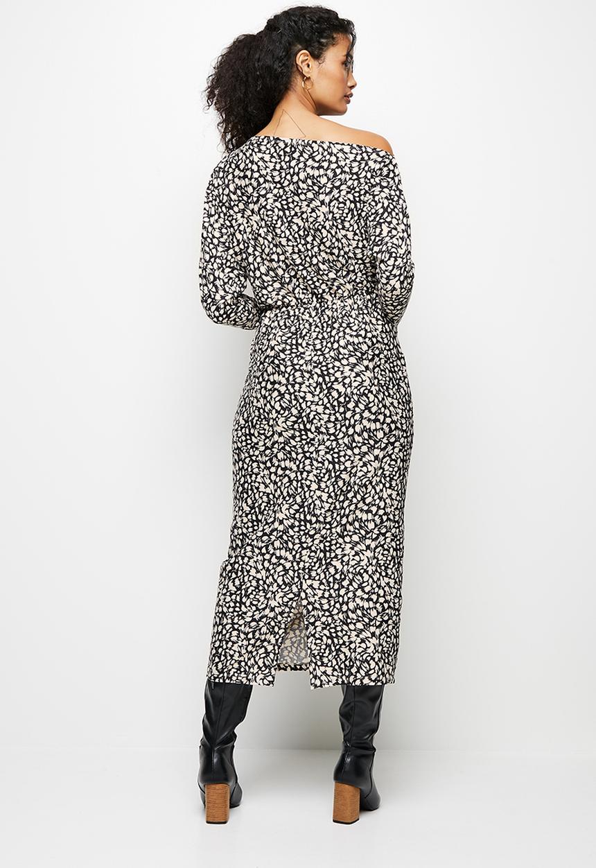 MILLA - Slash neck bodycon dress - black & ecru