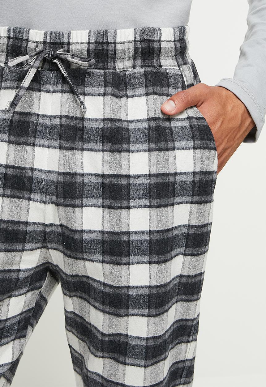 Trendyol - Check printed sleep pants - black & white 