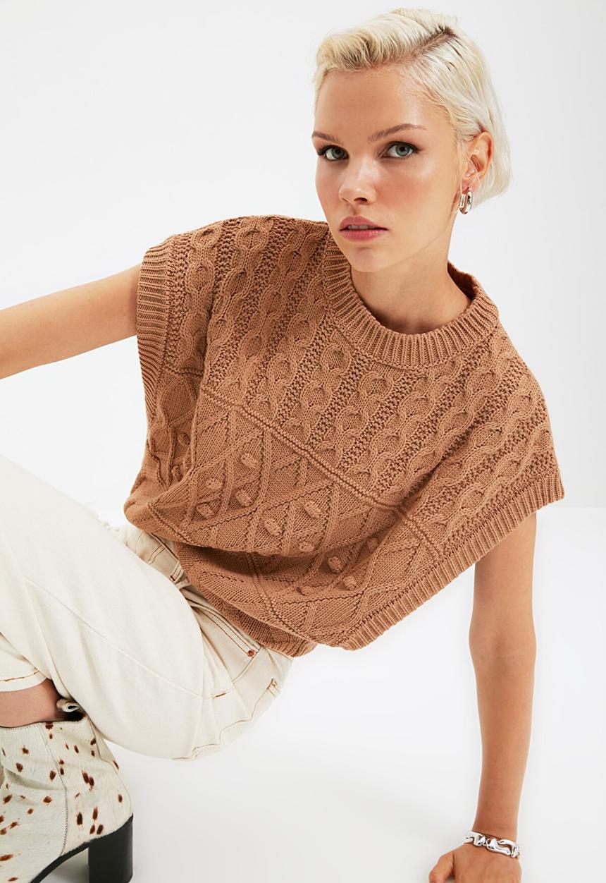 Trendyol - Knitted detailed knit sweater - camel