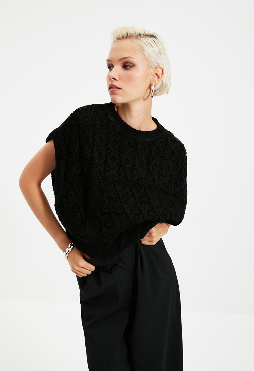 Trendyol - Knitted detailed knit sweater - black