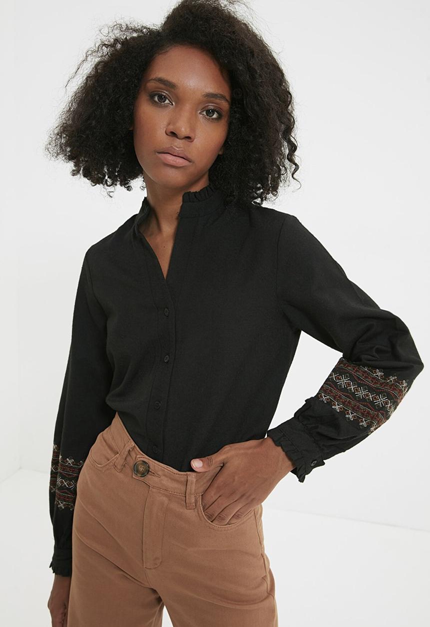 Trendyol - Embroidery detailed shirt - black