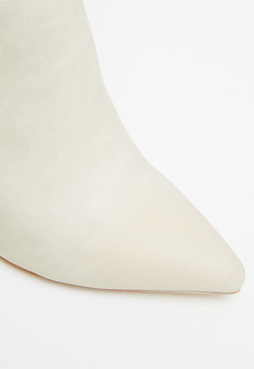 Miss Black - Boss2 ankle boot - bone