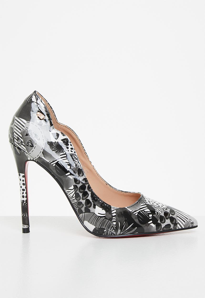 Miss Black - Lou4 court heel - black