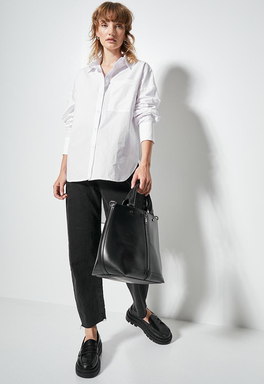 Superbalist - Cutline detail longline shirt - white