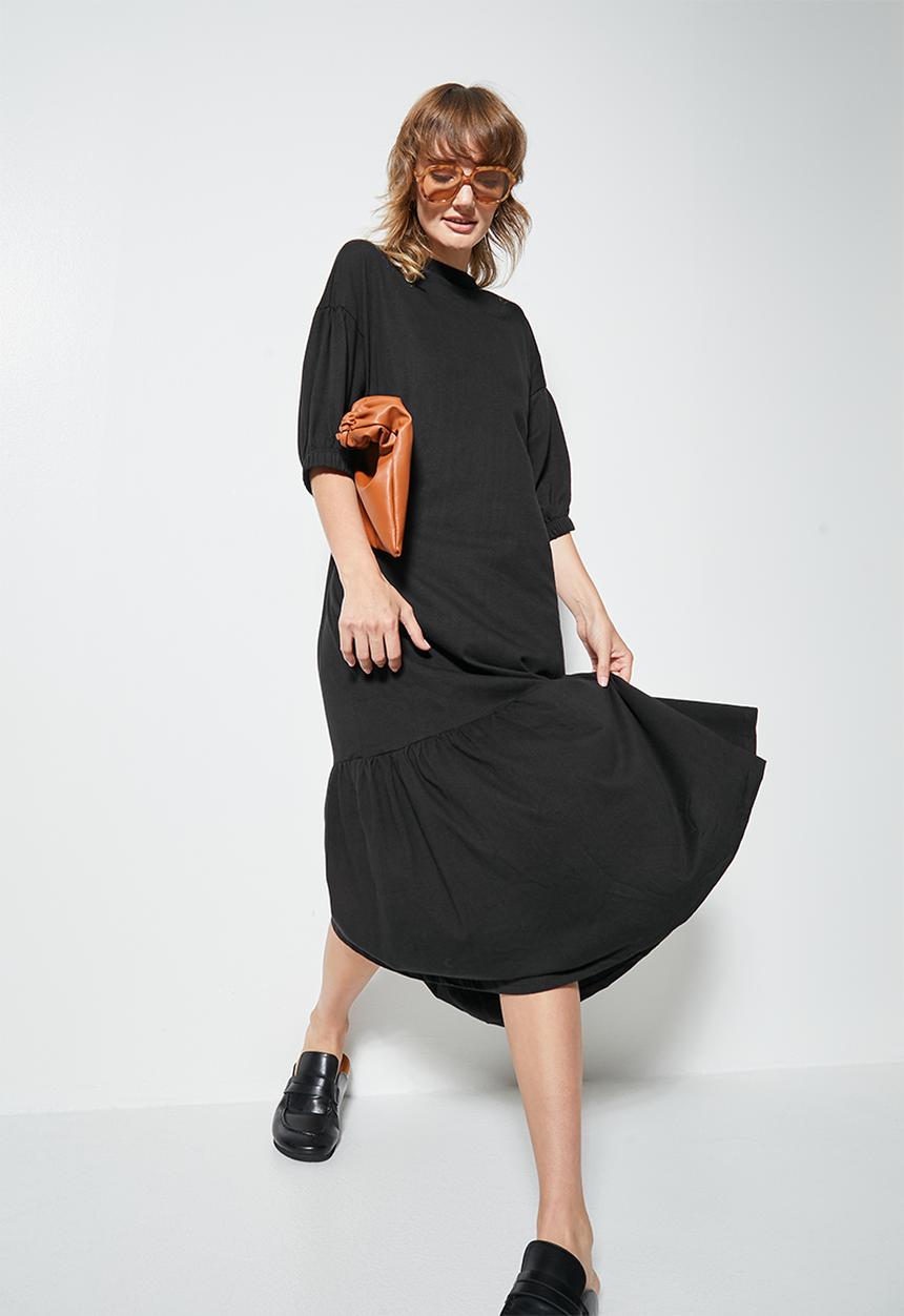 Superbalist - T-shirt dress with tier on the hem - black