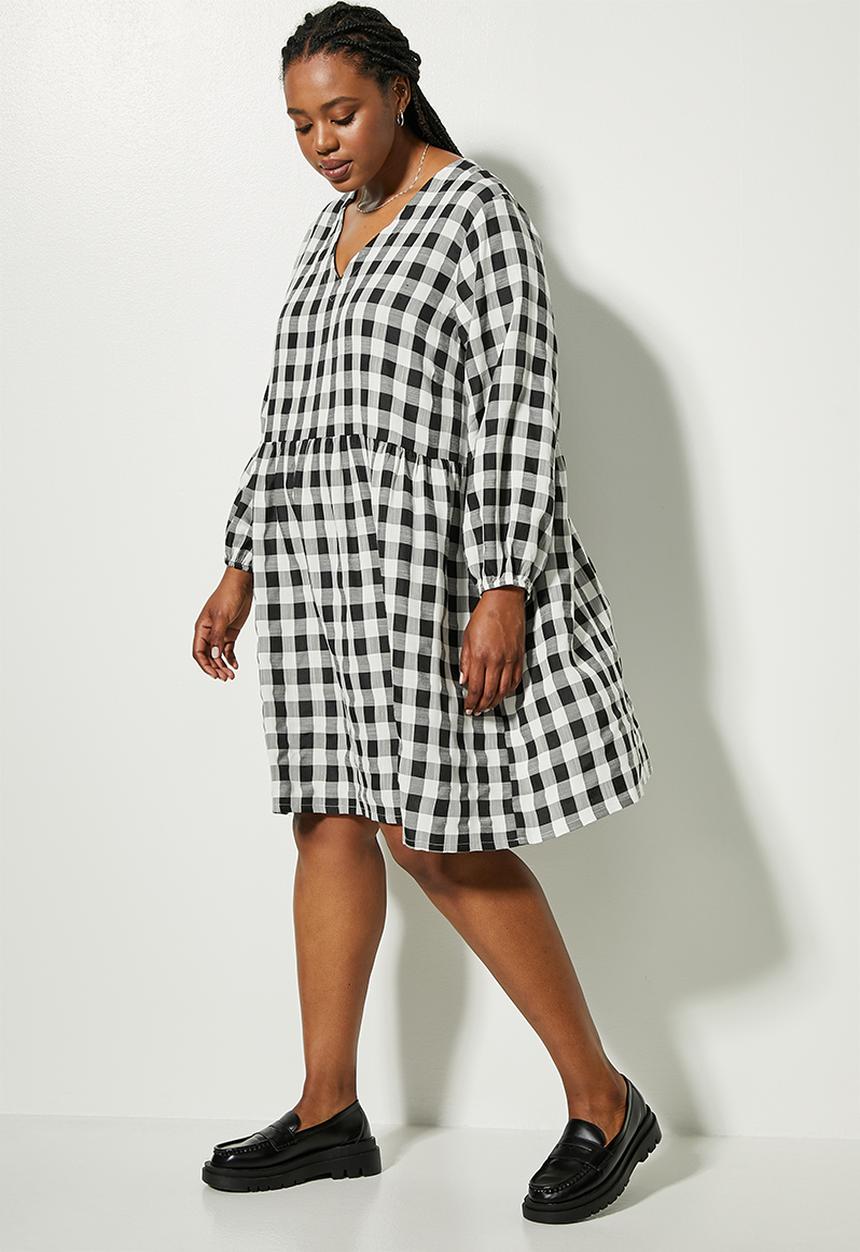 Superbalist - Waisted tier textured dress - black
