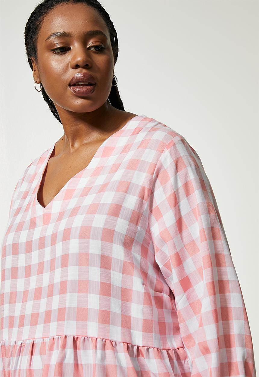Superbalist - Waisted tier textured dress - dusty pink