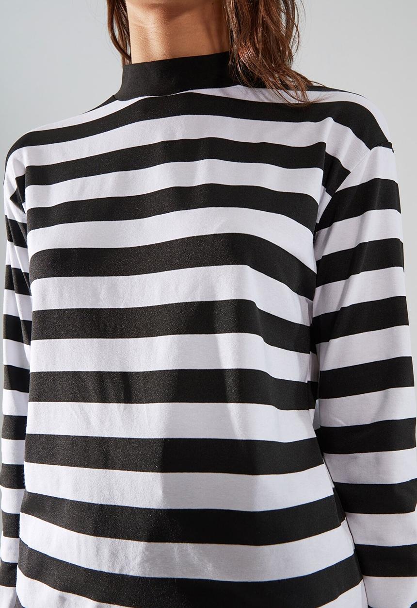 Trendyol - Striped stand up collar knitted top  - black