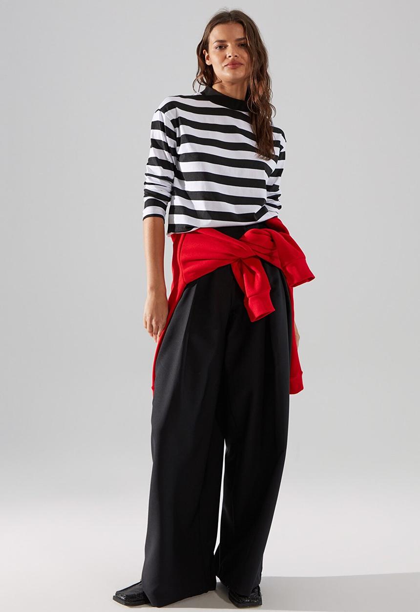 Trendyol - Striped stand up collar knitted top  - black