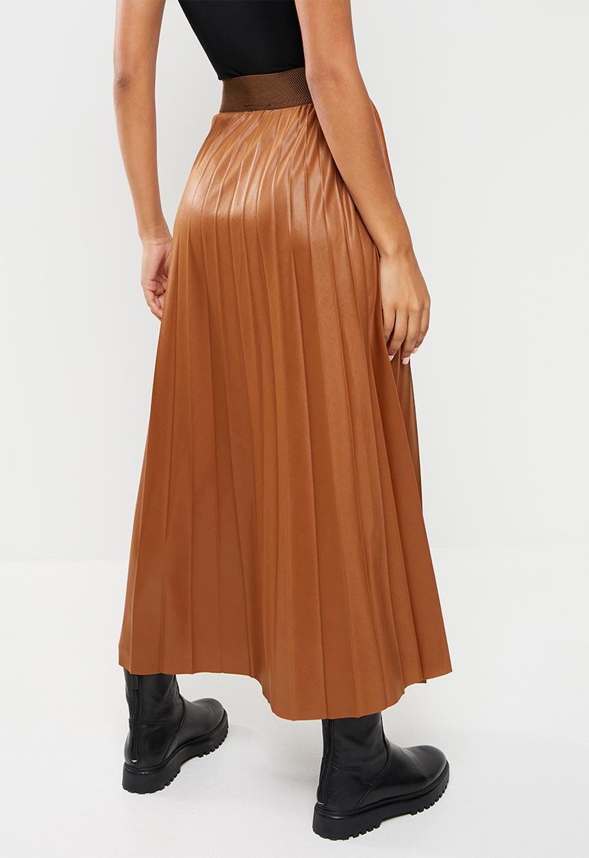Trendyol - Shiny pleated skirt - camel