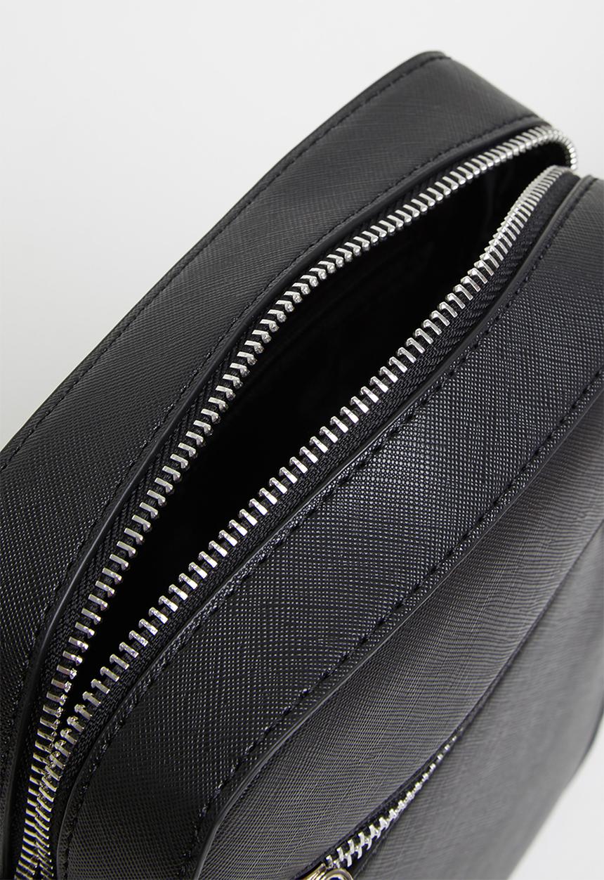 Superbalist - Dev flight bag - black
