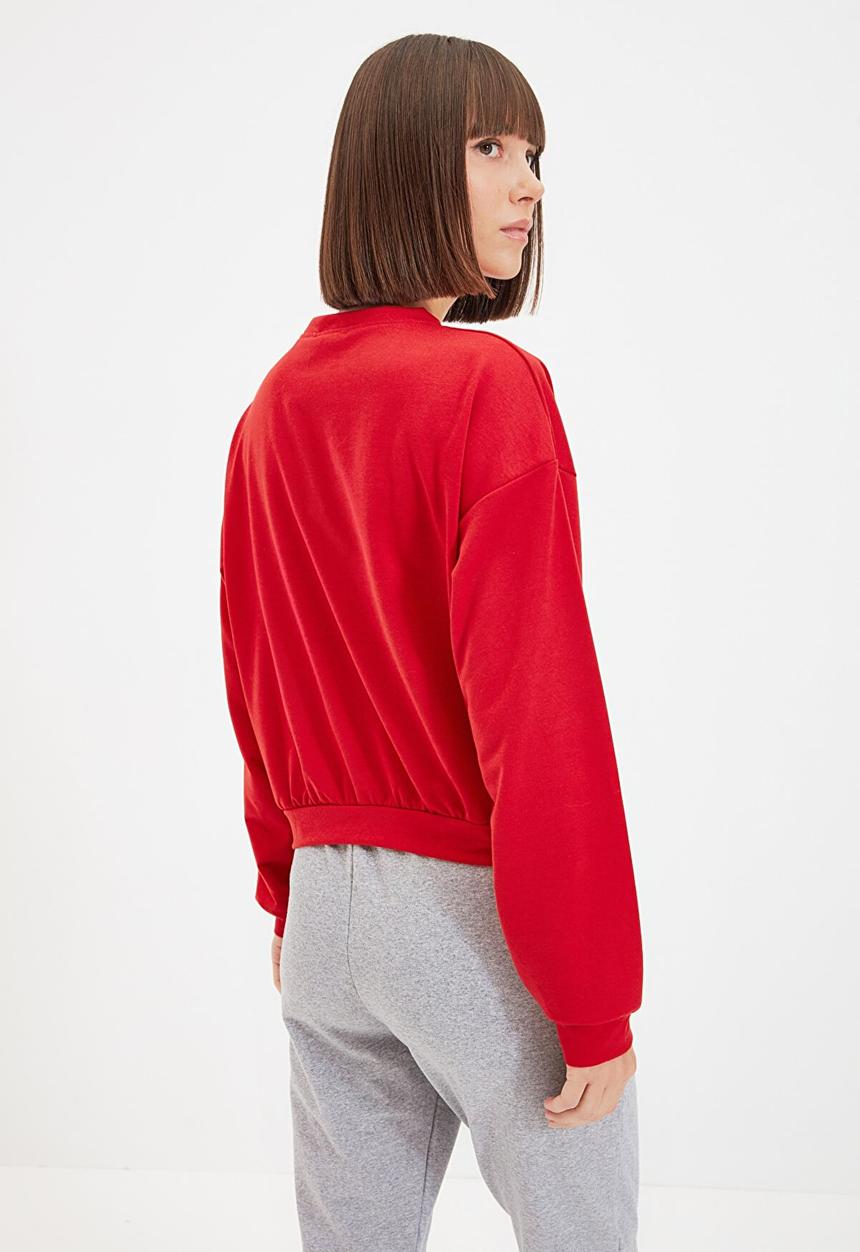 Trendyol - Embroidered basic thin sweatshirt - red