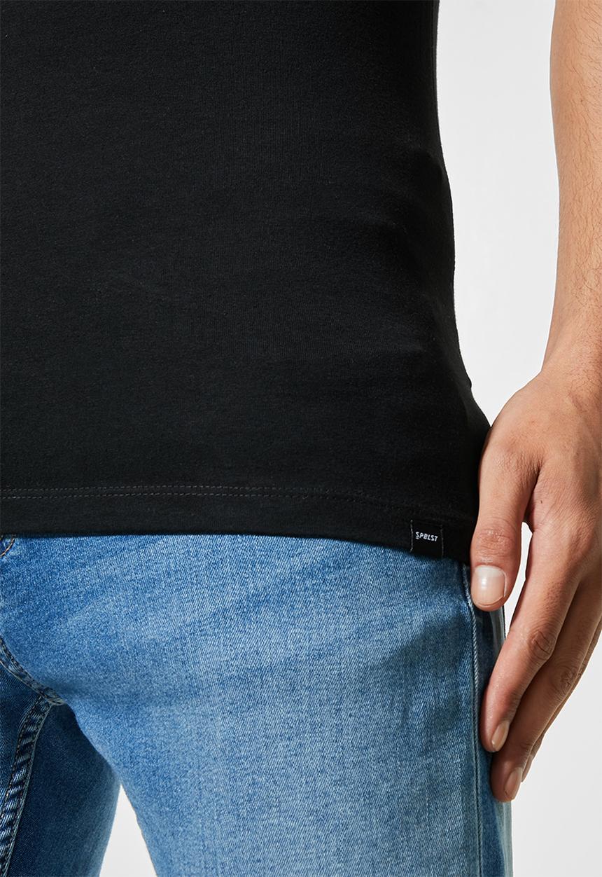 Superbalist - James muscle fit vee neck tee - black