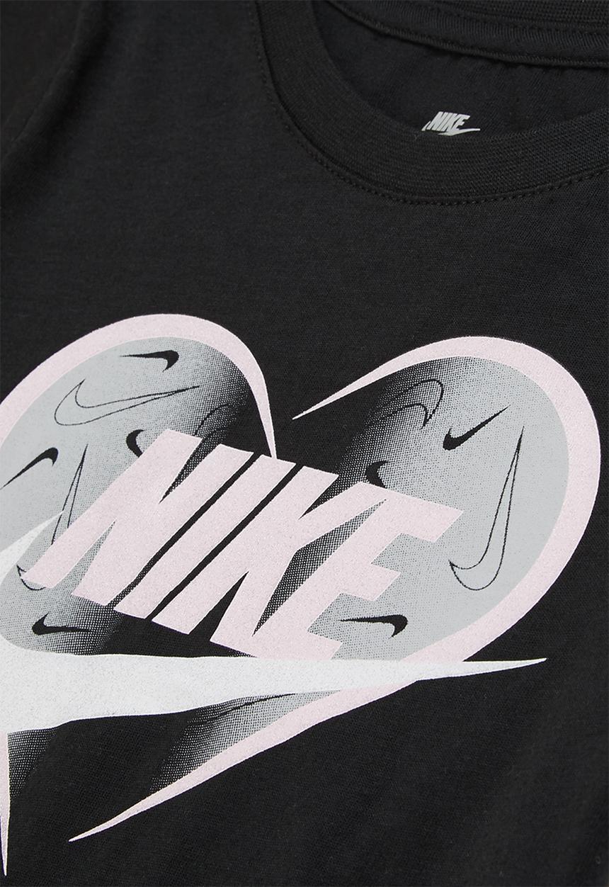 Nike - Nike girls seasonal heart tee - black