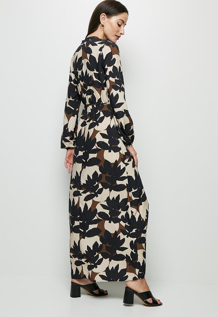 edit - Mandarin collar waisted maxi dress - mono linear leaves