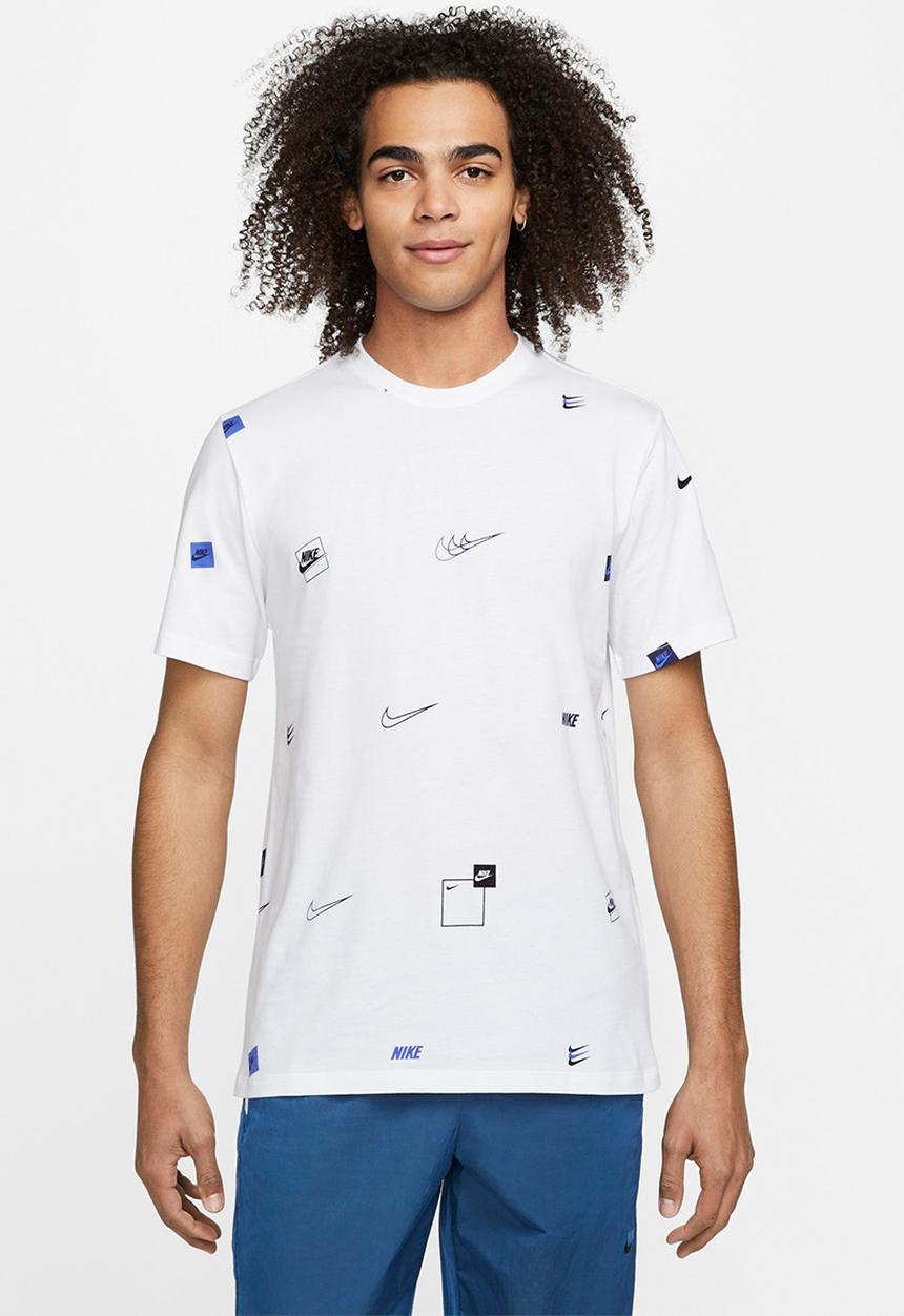 Nike - NSW 12Mo Logo AOP T-shirt- white
