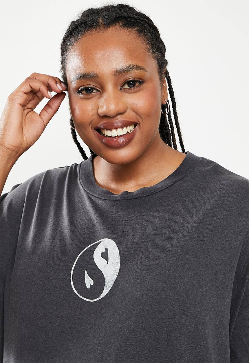 Cotton On - Curve dad graphic tee - find the happy/black