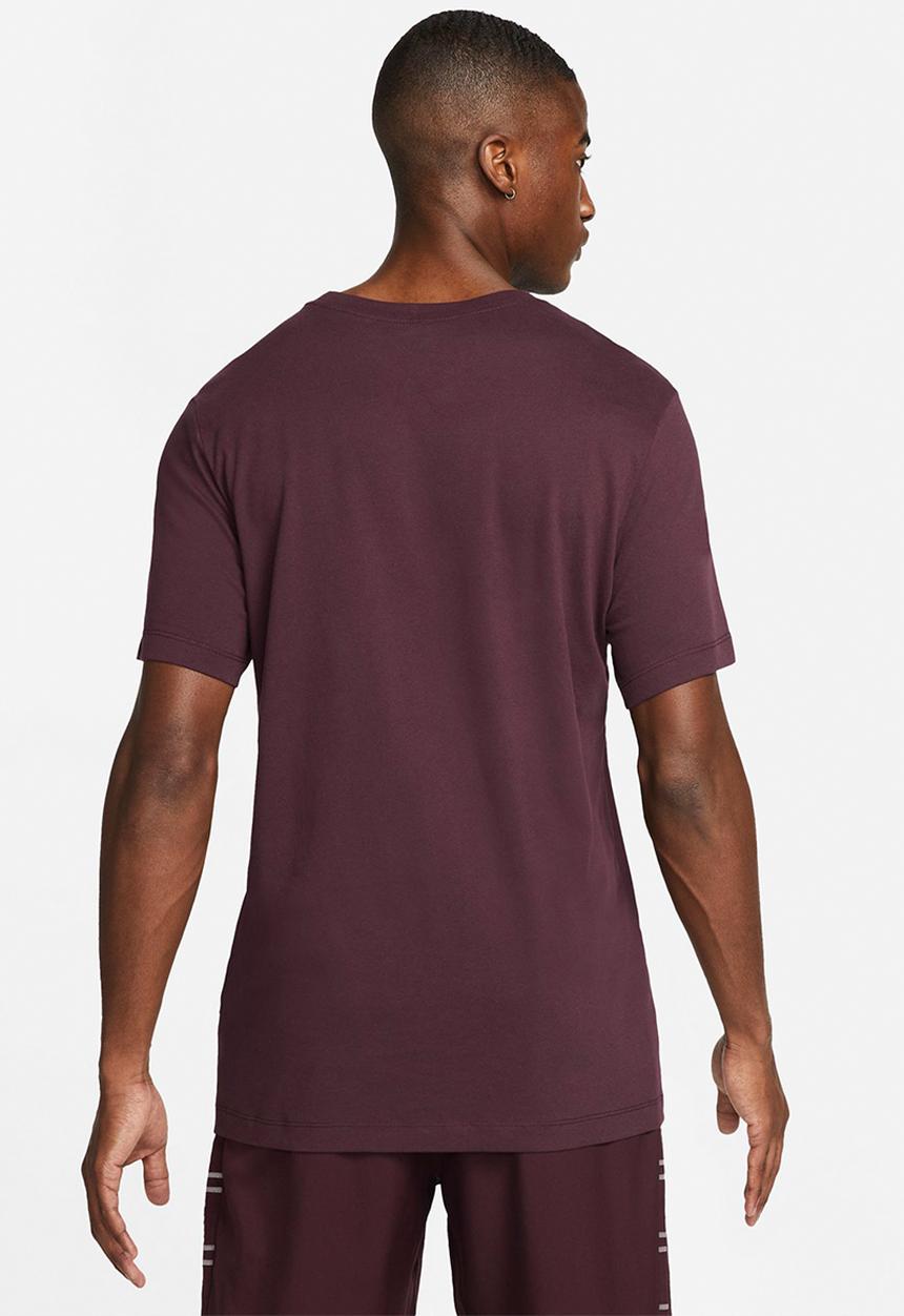 Nike - Dri-FIT Run Division T-Shirt - burgundy crush