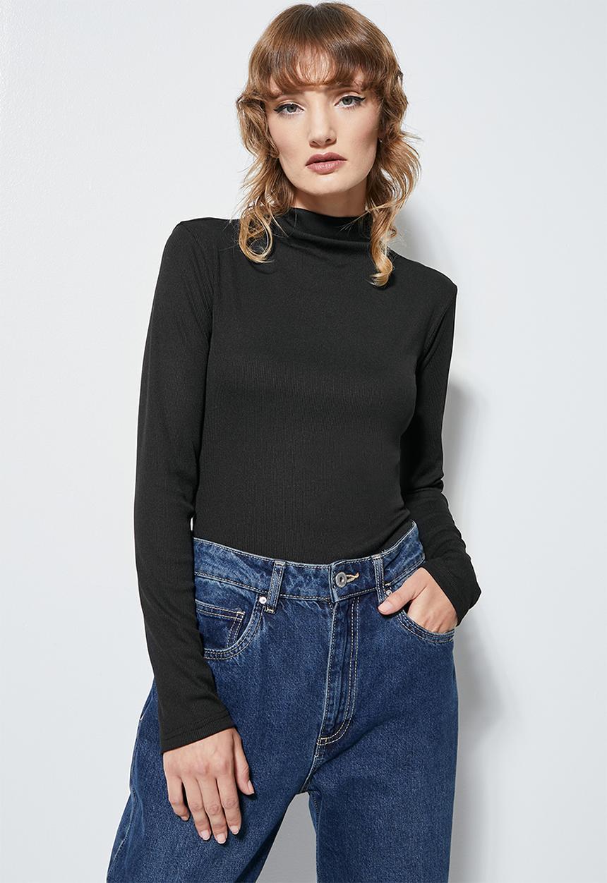 Superbalist - Luxe rib grown on neck fitted top - black