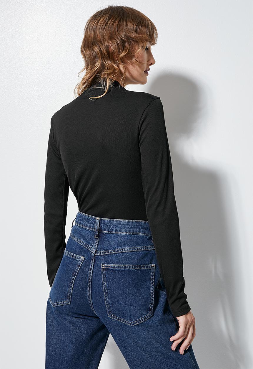 Superbalist - Luxe rib grown on neck fitted top - black