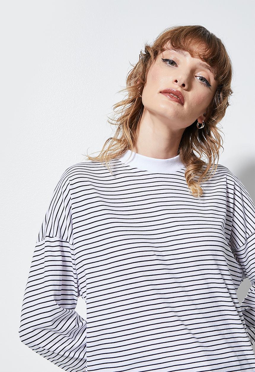 Superbalist - Striped funnel neck tees - black & white 