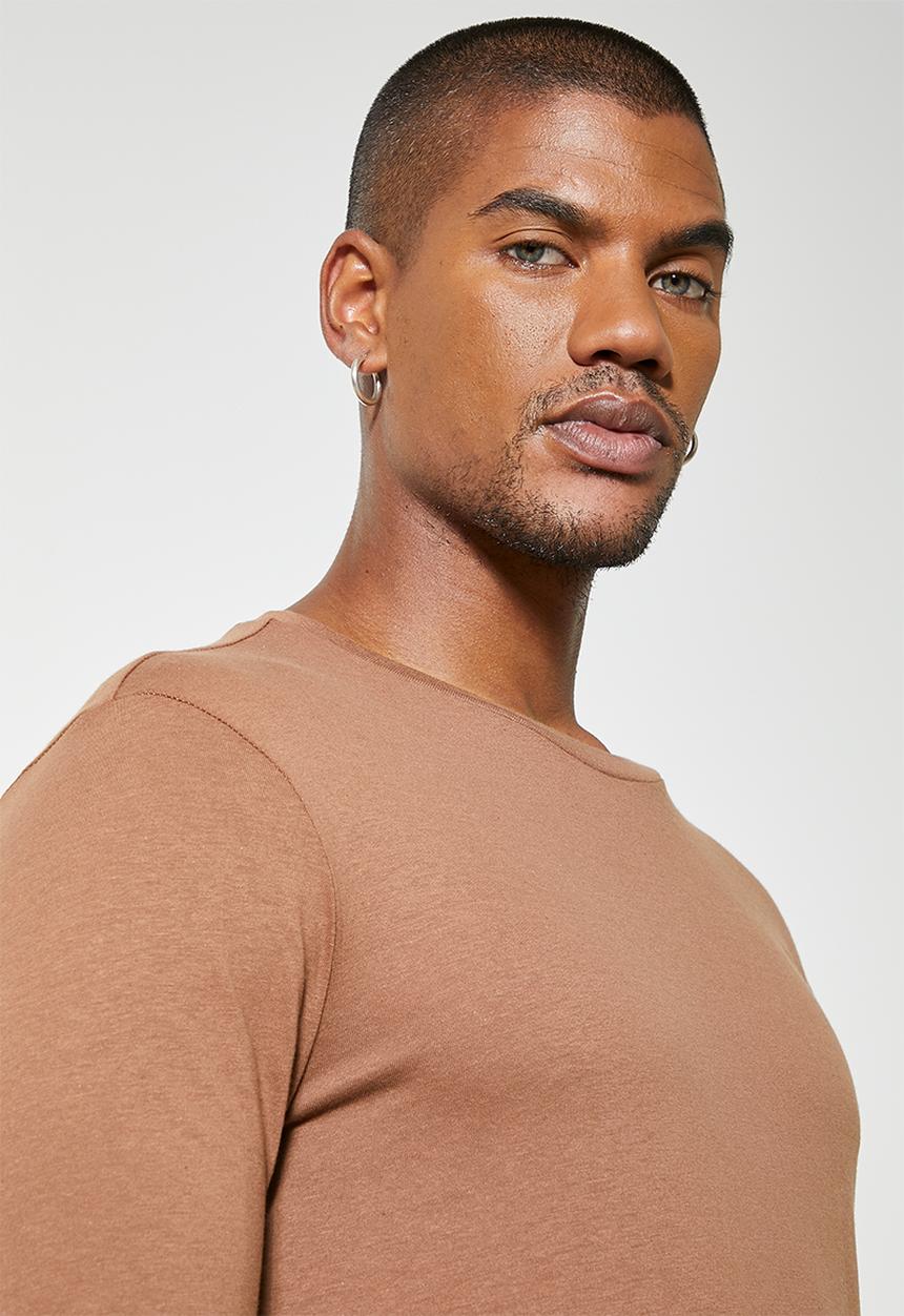 Superbalist - Nate long sleeve crew neck tee - mocha