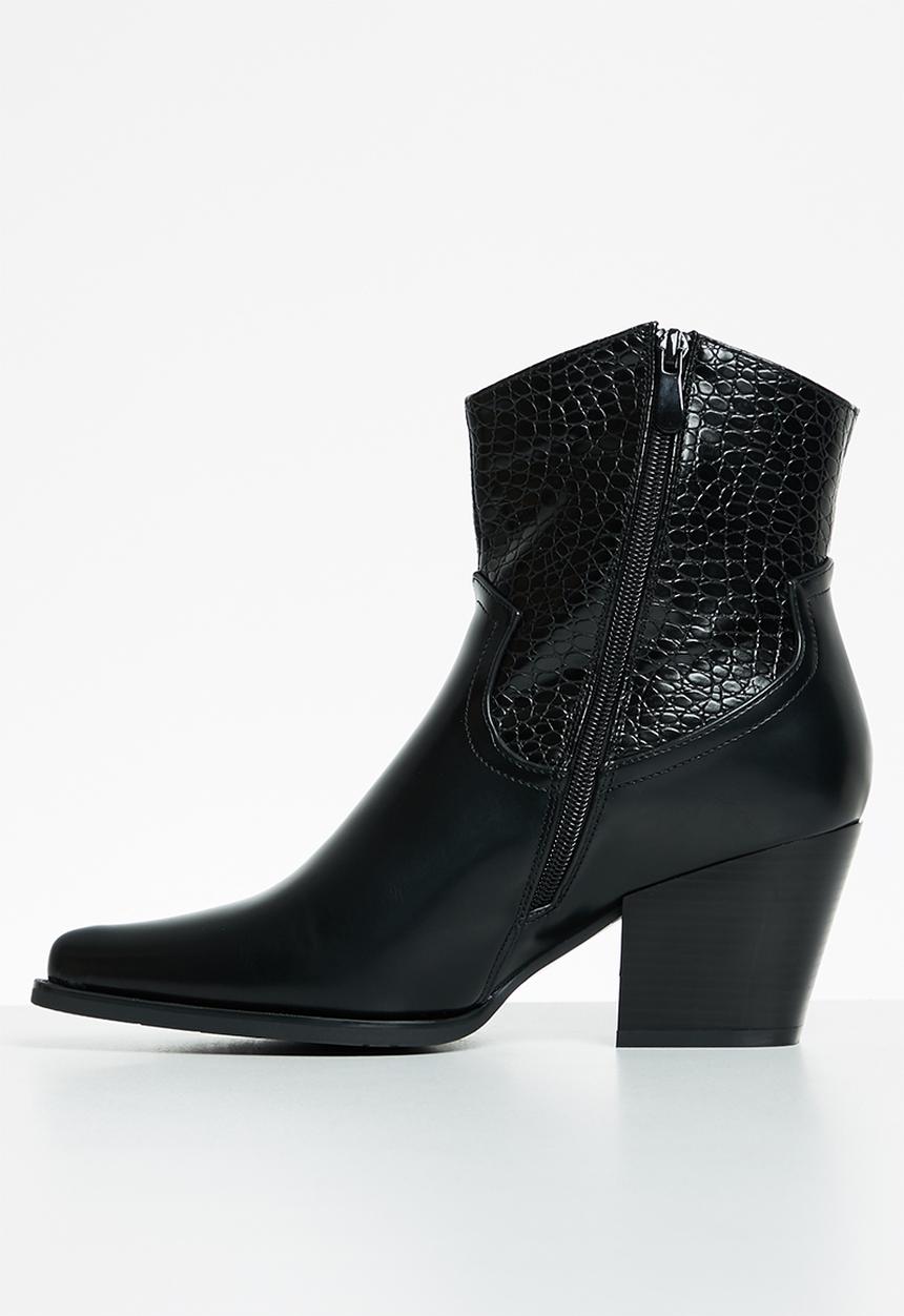 Plum - Philly western boot - black