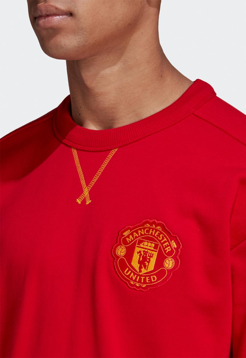 adidas Performance - MANCHESTER UNITED CNY CREW SWEATSHIRT - scarlet red