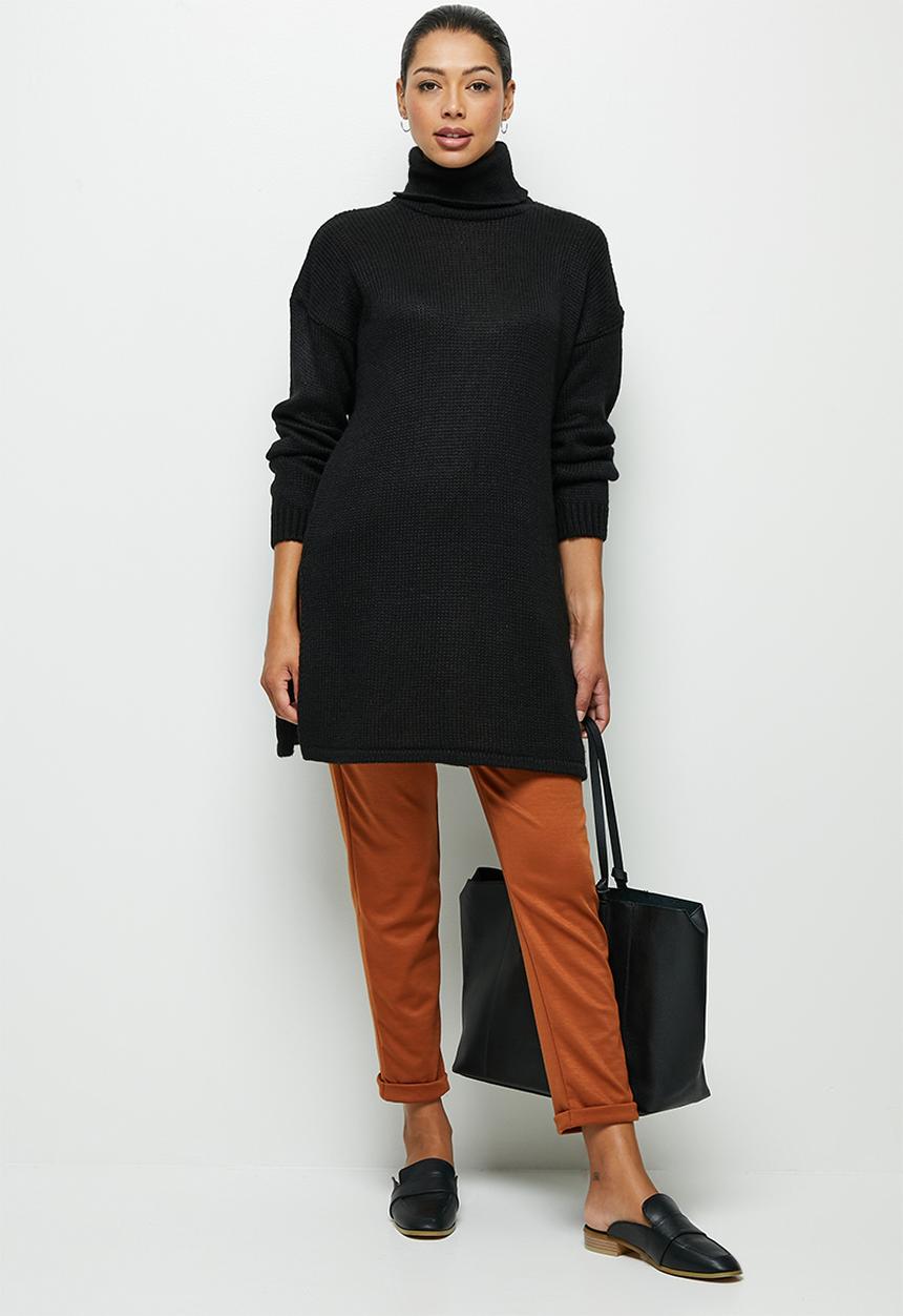 edit - Longline fuzzy jumper - black