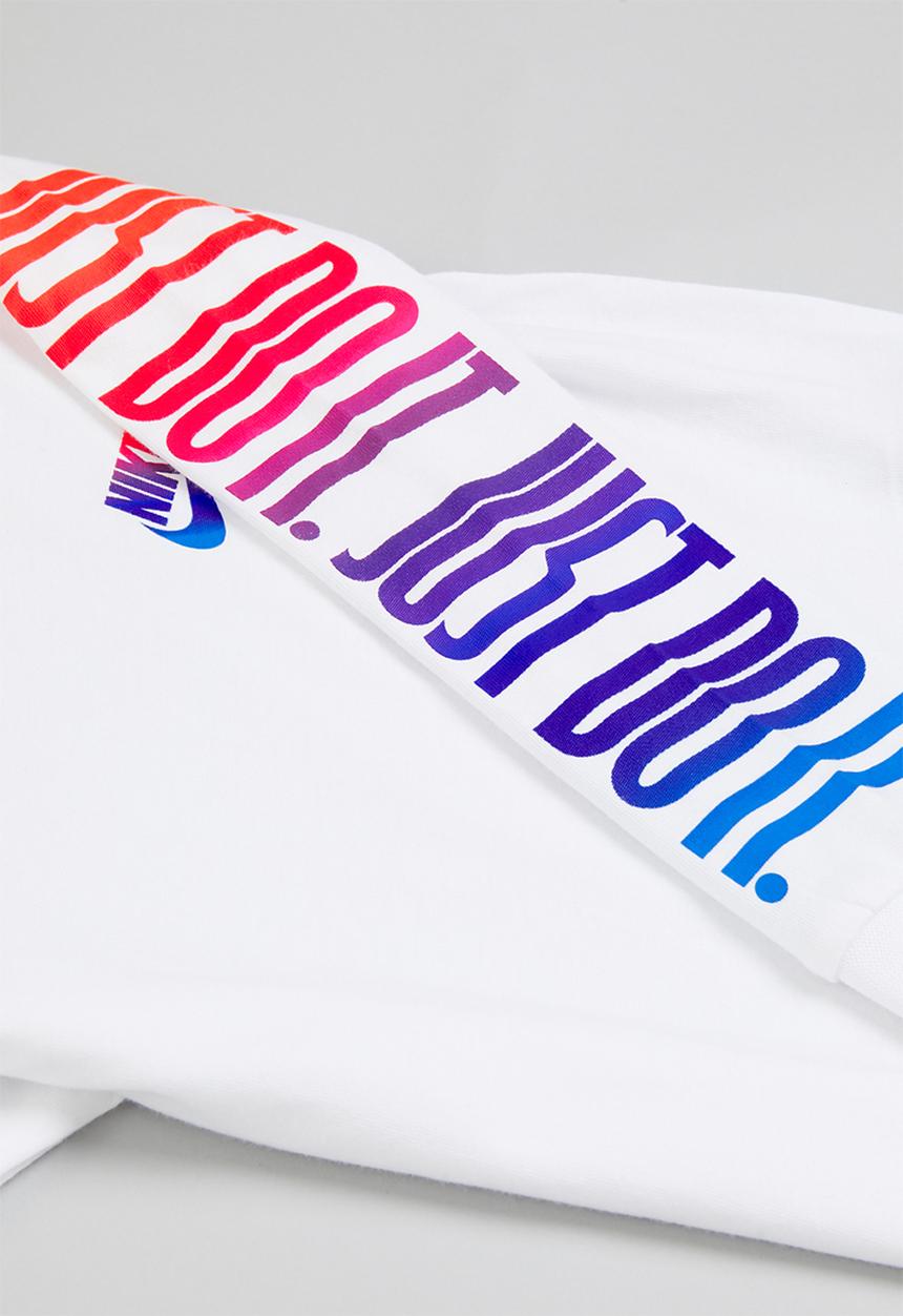 Nike - Nike boys just do it sleeve - white
