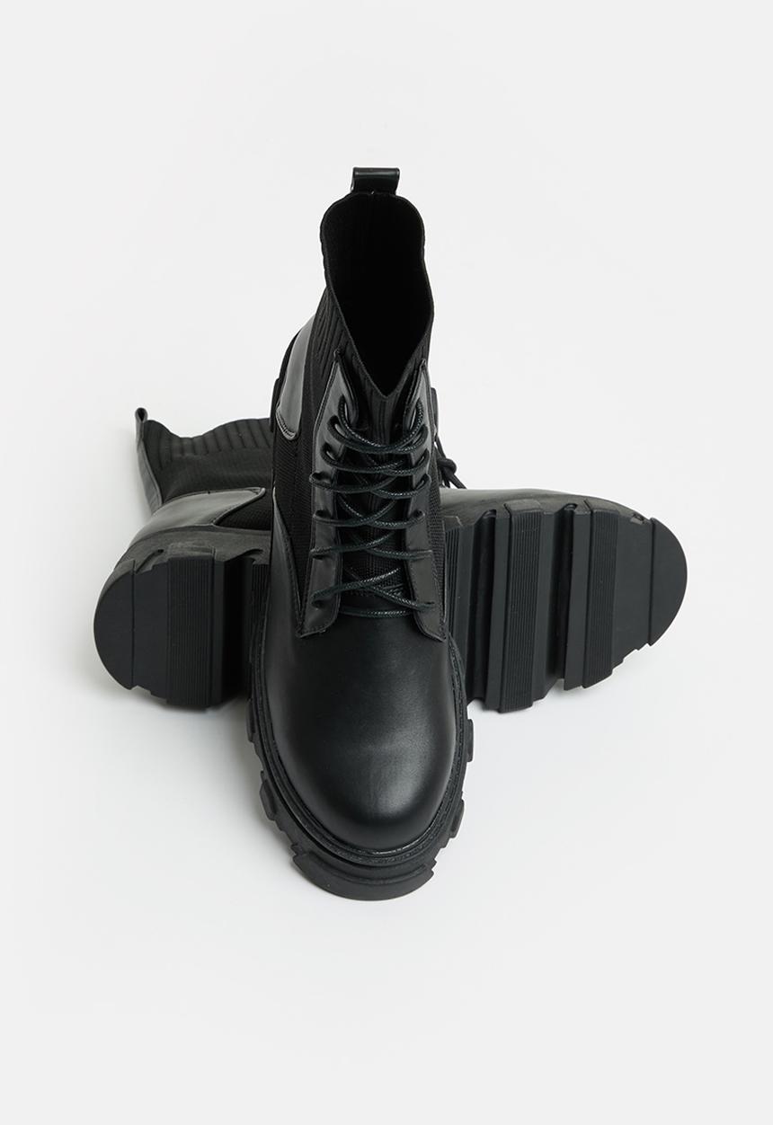 Footwork - Siynd chunky sock boot - black