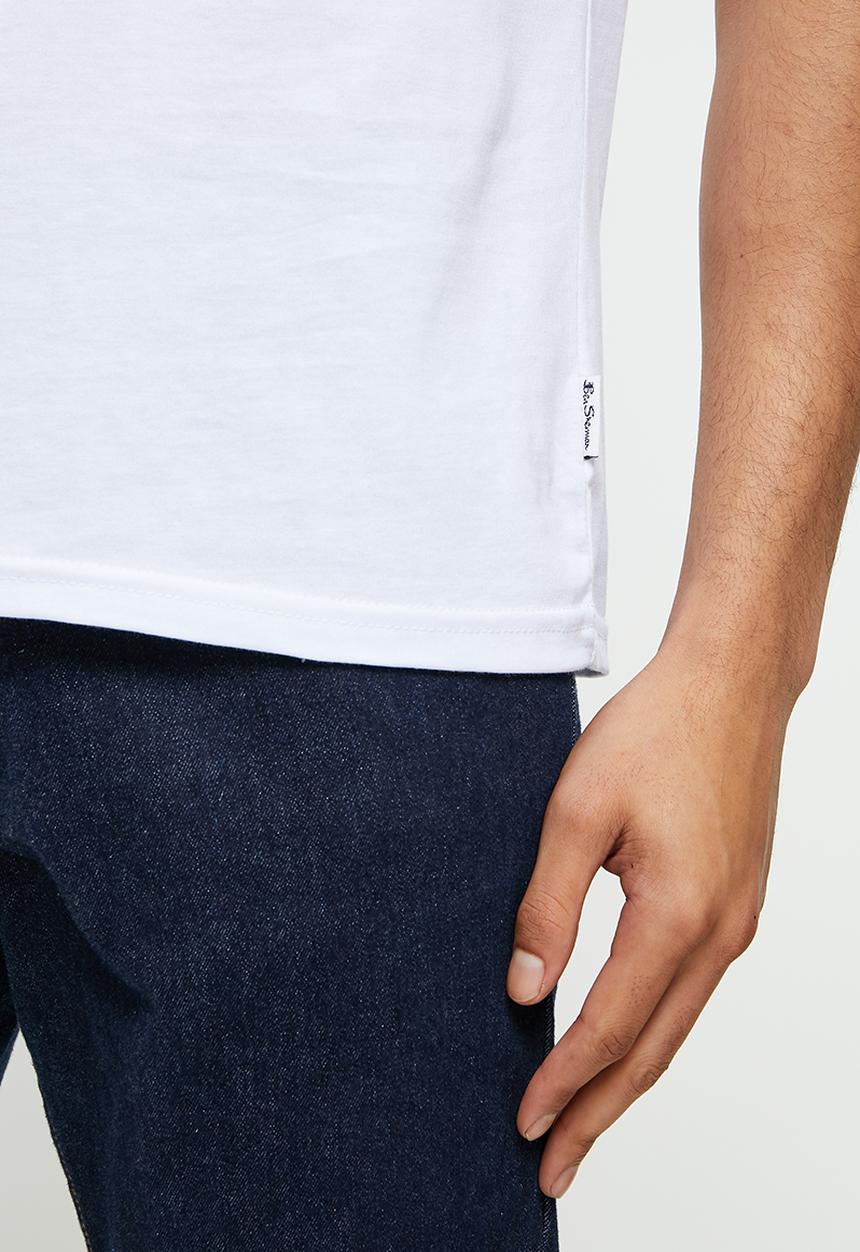 Ben Sherman - Basic short sleeve v-neck ben tee - white