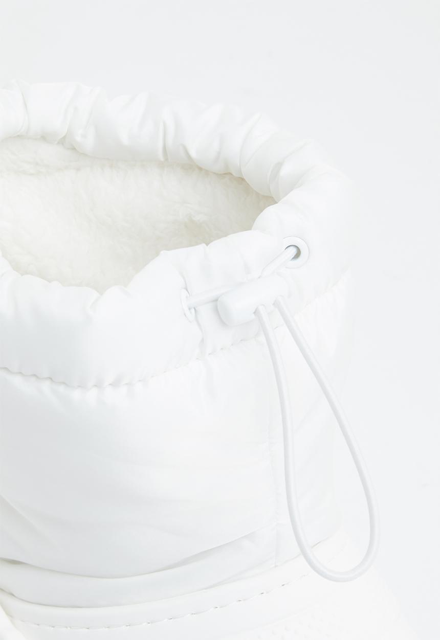 Crocs - Classic lined neo puff boot - white 