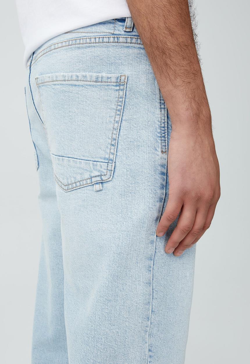 Cotton On - Relaxed tapered jean - vapour blue