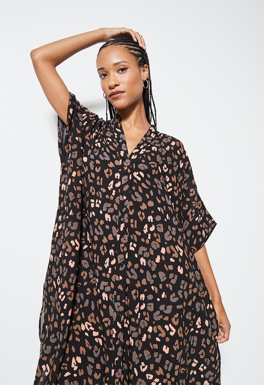 VELVET - Mandarin collar kaftan dress - black animal