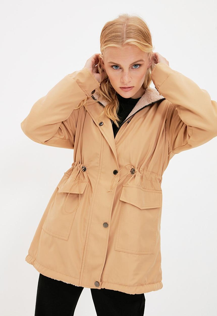 Trendyol - Hooded fur parka - camel