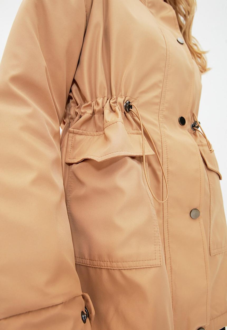 Trendyol - Hooded fur parka - camel