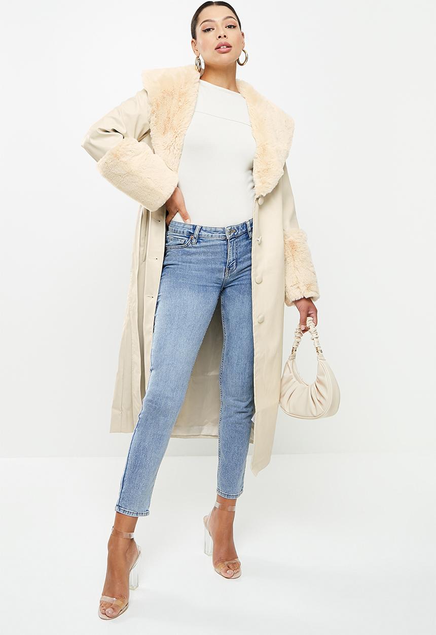 Missguided - Plush faux fur trim pu belted trench - stone
