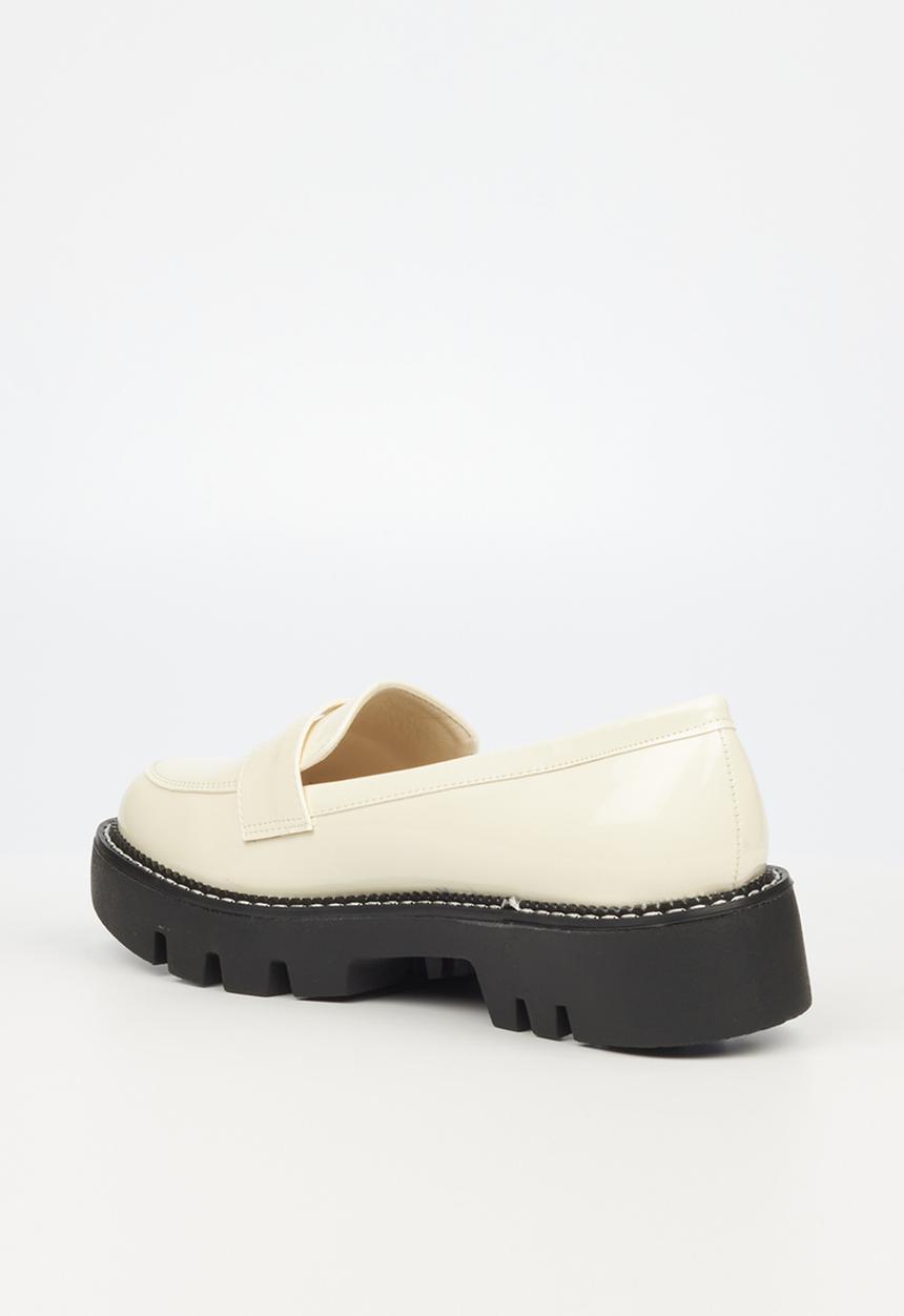 Butterfly Feet - Rileigh 1 lug sole loafer - bone